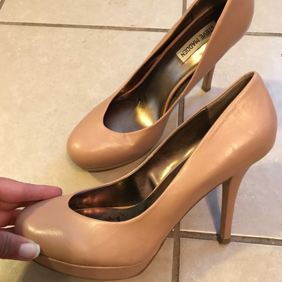 Nude Steve Madden pumps - Picture 2 of 4
